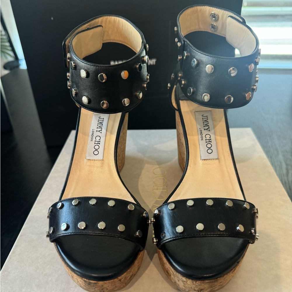 AUTHENTIC JIMMY CHOO 
NELLY 100 / 38½
WXW | 174 BLACK/SILVER STUDDED SANDALS